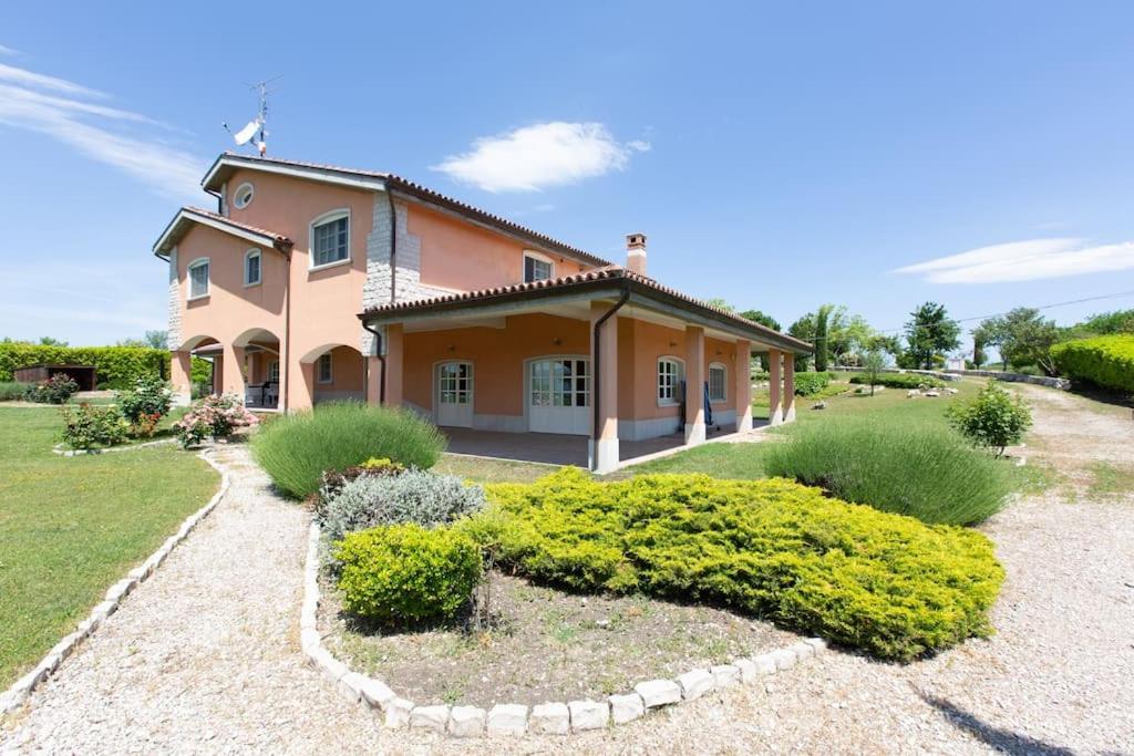 Villa Ruffo Campobasso Buitenkant foto